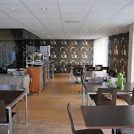 Maxim Hotel 3*